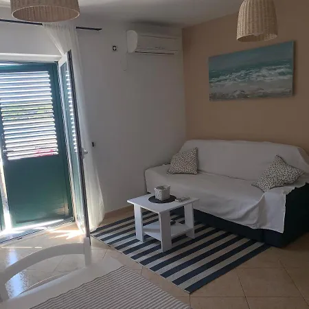 Apartment Laura Simuni