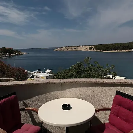 Apartament Laura Šimuni