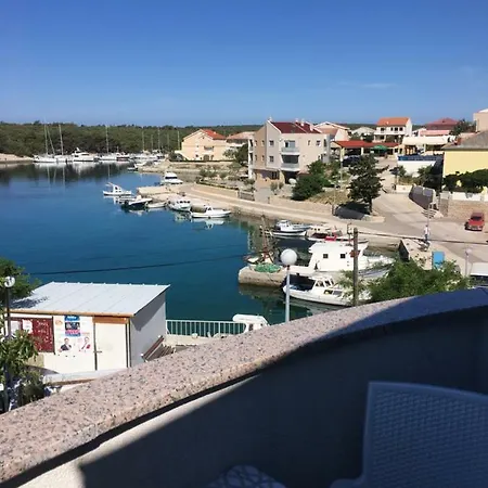 Apartament Laura *